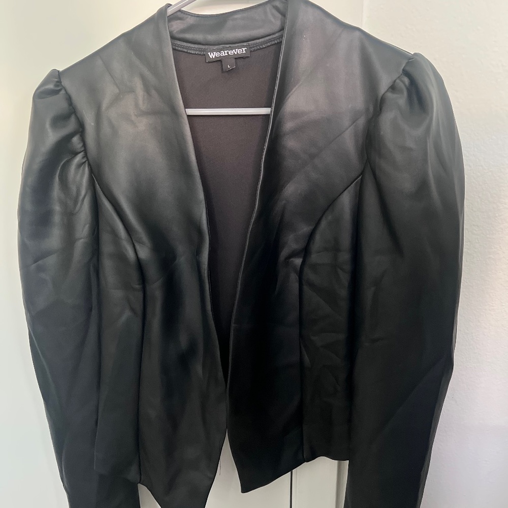 Black faux leather puffer shoulder jacket